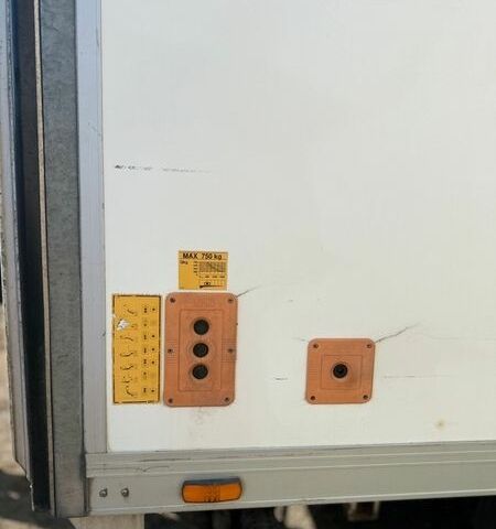 Білий Мерседес Sprinter, об'ємом двигуна 3.22 л та пробігом 250 тис. км за 14500 $, фото 7 на Automoto.ua