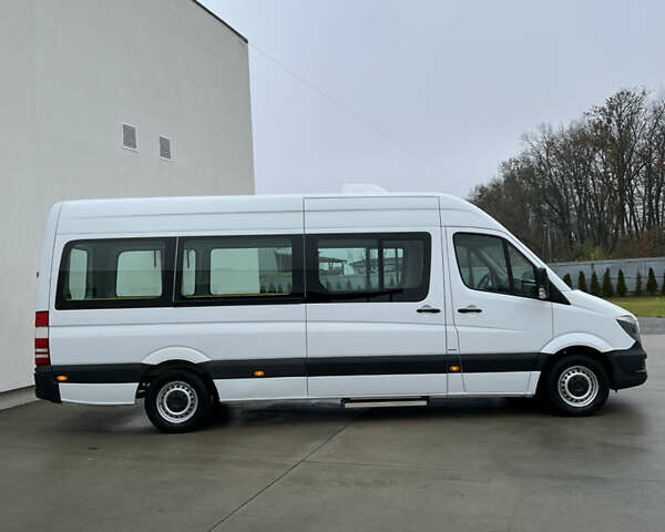 Білий Мерседес Sprinter, об'ємом двигуна 2.2 л та пробігом 329 тис. км за 22900 $, фото 4 на Automoto.ua