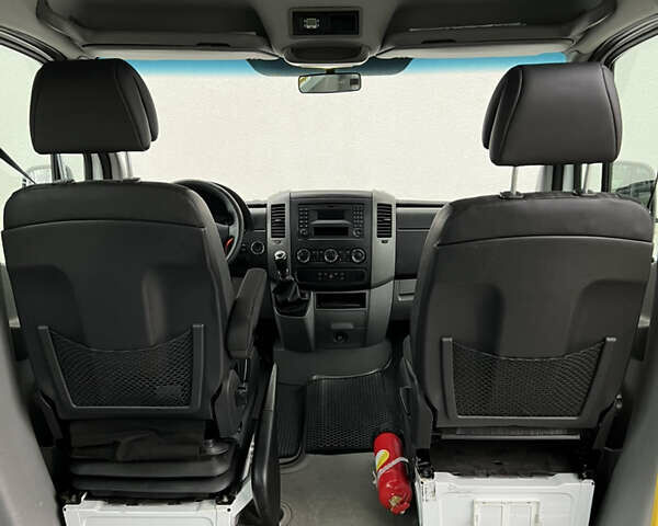Білий Мерседес Sprinter, об'ємом двигуна 2.2 л та пробігом 329 тис. км за 22900 $, фото 64 на Automoto.ua