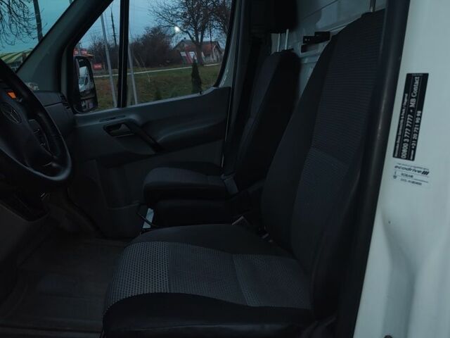 Белый Мерседес Sprinter, объемом двигателя 0 л и пробегом 450 тыс. км за 15000 $, фото 7 на Automoto.ua