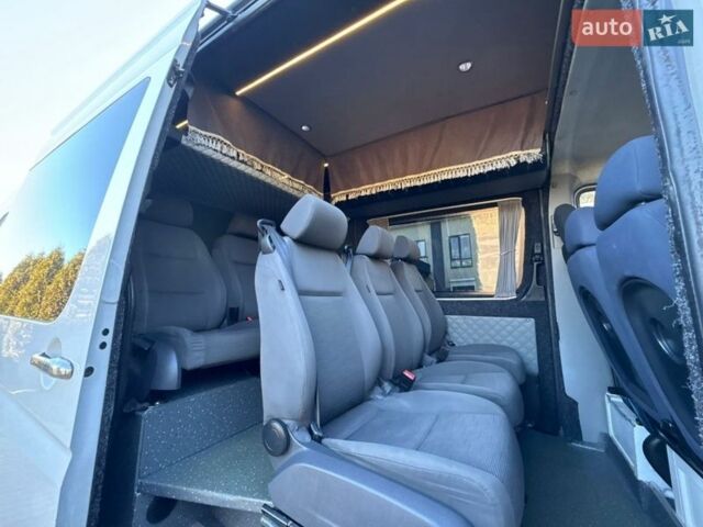 Білий Мерседес Sprinter, об'ємом двигуна 2.99 л та пробігом 802 тис. км за 30000 $, фото 3 на Automoto.ua