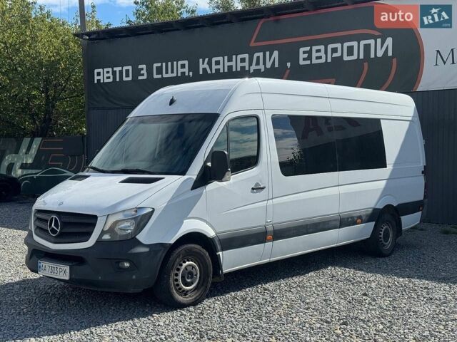 Белый Мерседес Sprinter, объемом двигателя 3 л и пробегом 443 тыс. км за 16500 $, фото 1 на Automoto.ua