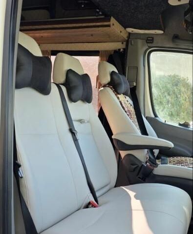 Белый Мерседес Sprinter, объемом двигателя 3 л и пробегом 977 тыс. км за 24298 $, фото 2 на Automoto.ua