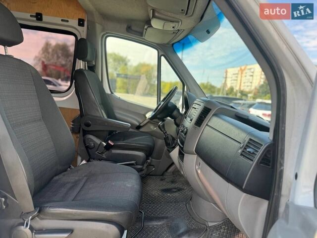 Белый Мерседес Sprinter, объемом двигателя 3 л и пробегом 443 тыс. км за 16500 $, фото 11 на Automoto.ua