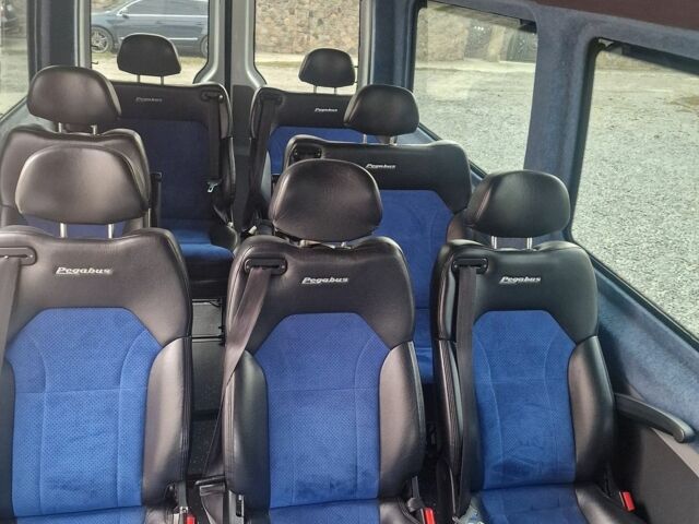 Белый Мерседес Sprinter, объемом двигателя 2.99 л и пробегом 383 тыс. км за 29850 $, фото 15 на Automoto.ua