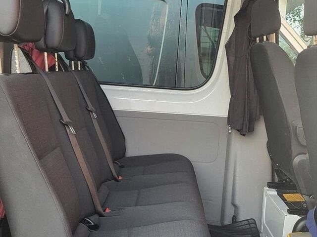 Белый Мерседес Sprinter, объемом двигателя 2.14 л и пробегом 353 тыс. км за 24300 $, фото 6 на Automoto.ua