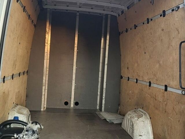 Белый Мерседес Sprinter, объемом двигателя 2.14 л и пробегом 353 тыс. км за 24300 $, фото 2 на Automoto.ua