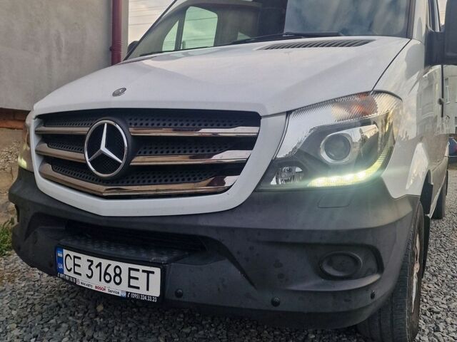 Белый Мерседес Sprinter, объемом двигателя 2.99 л и пробегом 383 тыс. км за 29850 $, фото 8 на Automoto.ua