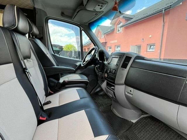Белый Мерседес Sprinter, объемом двигателя 2.14 л и пробегом 722 тыс. км за 22300 $, фото 19 на Automoto.ua