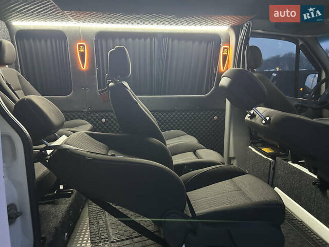 Белый Мерседес Sprinter, объемом двигателя 2.14 л и пробегом 500 тыс. км за 18500 $, фото 13 на Automoto.ua