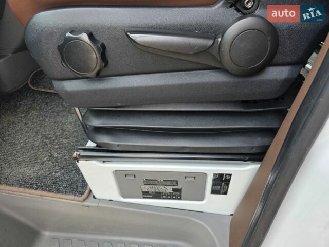 Белый Мерседес Sprinter, объемом двигателя 3 л и пробегом 51 тыс. км за 32499 $, фото 11 на Automoto.ua