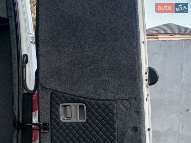 Белый Мерседес Sprinter, объемом двигателя 2.69 л и пробегом 419 тыс. км за 27999 $, фото 14 на Automoto.ua