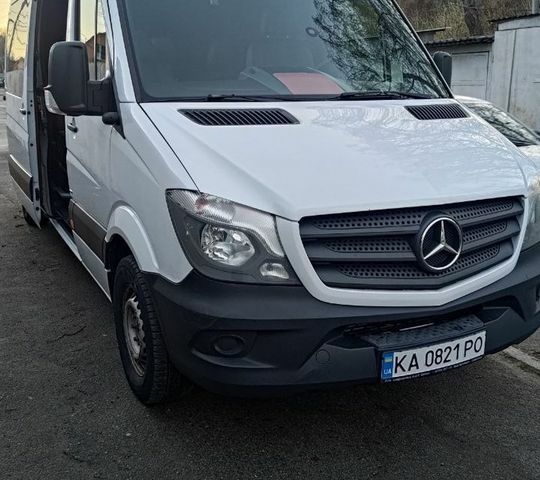 Білий Мерседес Sprinter, об'ємом двигуна 2.69 л та пробігом 419 тис. км за 26999 $, фото 1 на Automoto.ua