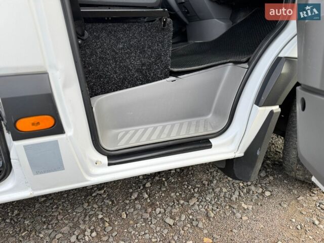 Белый Мерседес Sprinter, объемом двигателя 2.14 л и пробегом 545 тыс. км за 27800 $, фото 21 на Automoto.ua