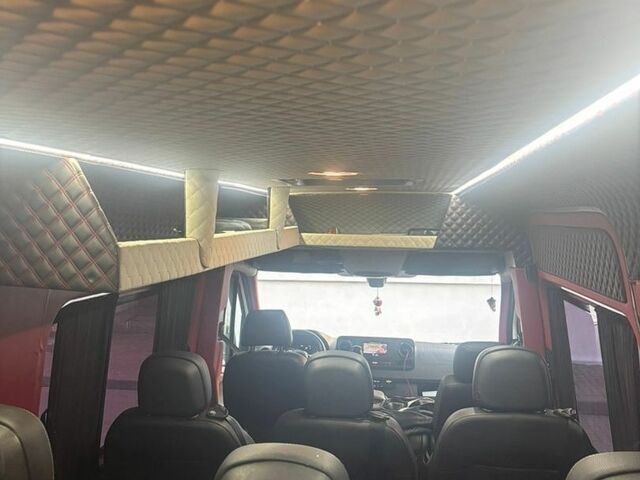 Белый Мерседес Sprinter, объемом двигателя 2.14 л и пробегом 500 тыс. км за 25500 $, фото 9 на Automoto.ua
