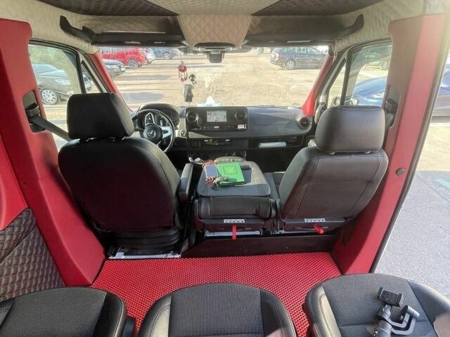 Белый Мерседес Sprinter, объемом двигателя 2.2 л и пробегом 500 тыс. км за 27000 $, фото 5 на Automoto.ua