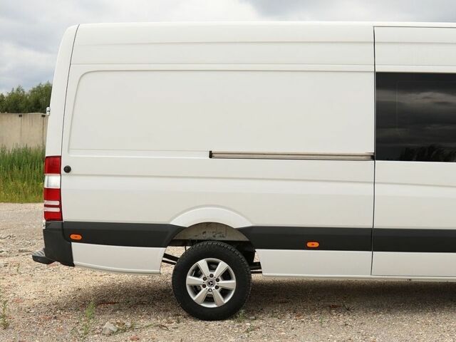 Білий Мерседес Sprinter, об'ємом двигуна 2.14 л та пробігом 373 тис. км за 23800 $, фото 10 на Automoto.ua