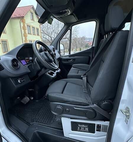 Белый Мерседес Sprinter, объемом двигателя 2.99 л и пробегом 241 тыс. км за 37900 $, фото 7 на Automoto.ua