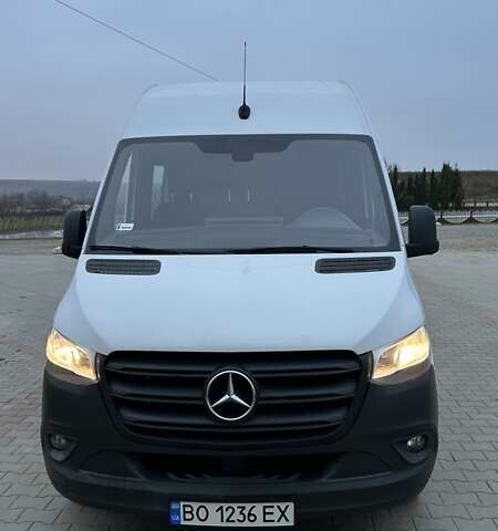 Белый Мерседес Sprinter, объемом двигателя 2.99 л и пробегом 241 тыс. км за 37900 $, фото 1 на Automoto.ua