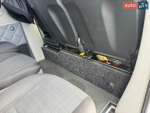 Белый Мерседес Sprinter, объемом двигателя 2.14 л и пробегом 545 тыс. км за 27800 $, фото 15 на Automoto.ua