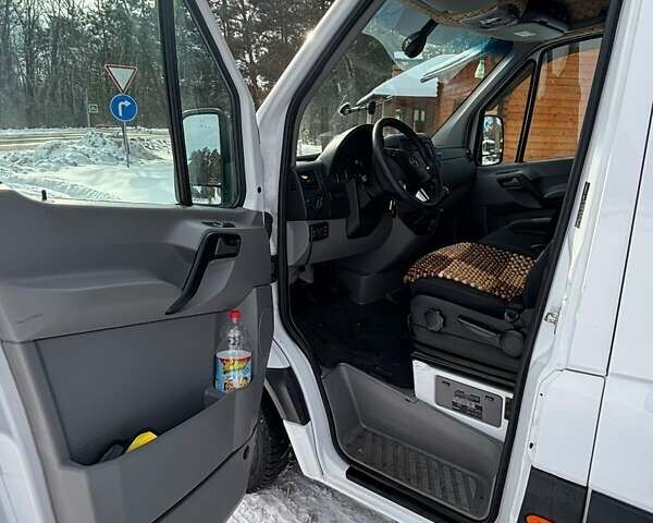 Білий Мерседес Sprinter, об'ємом двигуна 2.14 л та пробігом 659 тис. км за 25640 $, фото 8 на Automoto.ua