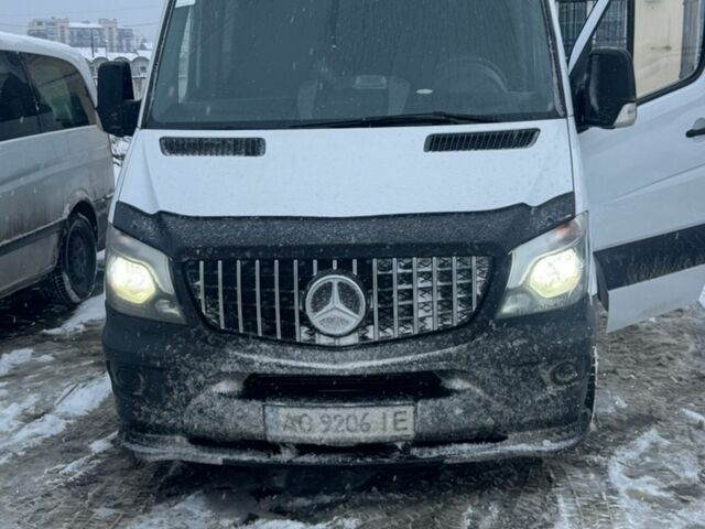 Белый Мерседес Sprinter, объемом двигателя 2.14 л и пробегом 545 тыс. км за 27800 $, фото 6 на Automoto.ua