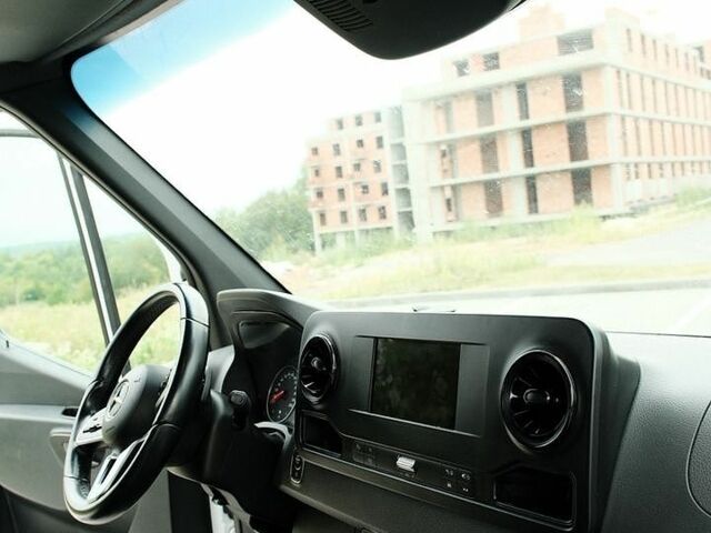 Белый Мерседес Sprinter, объемом двигателя 2.14 л и пробегом 181 тыс. км за 27500 $, фото 9 на Automoto.ua