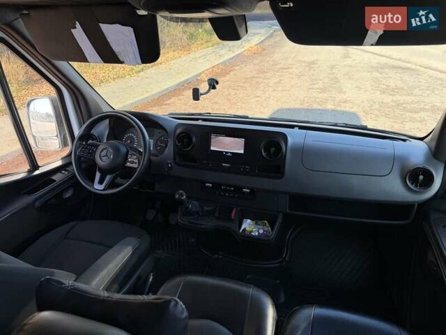 Белый Мерседес Sprinter, объемом двигателя 2.14 л и пробегом 398 тыс. км за 28000 $, фото 20 на Automoto.ua