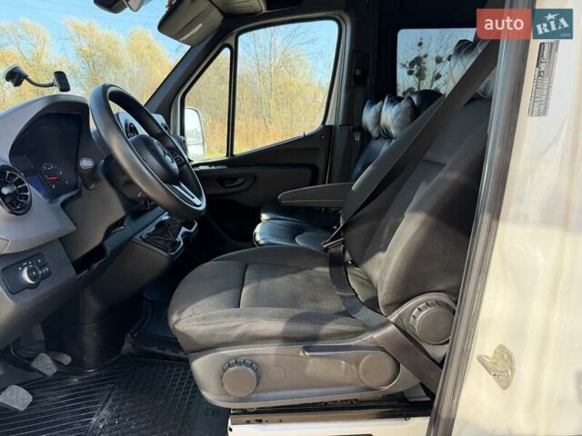 Белый Мерседес Sprinter, объемом двигателя 2.14 л и пробегом 398 тыс. км за 28000 $, фото 14 на Automoto.ua