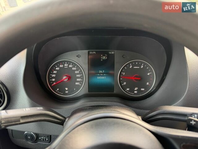 Белый Мерседес Sprinter, объемом двигателя 2.99 л и пробегом 645 тыс. км за 37000 $, фото 11 на Automoto.ua