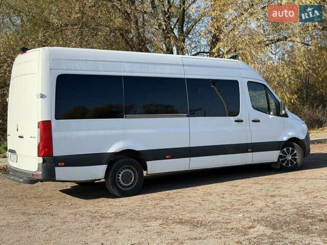 Белый Мерседес Sprinter, объемом двигателя 2.14 л и пробегом 398 тыс. км за 28000 $, фото 5 на Automoto.ua