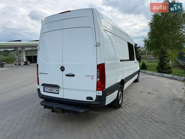 Белый Мерседес Sprinter, объемом двигателя 2.99 л и пробегом 645 тыс. км за 37000 $, фото 3 на Automoto.ua