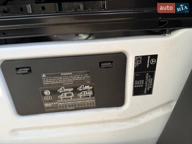 Белый Мерседес Sprinter, объемом двигателя 2.14 л и пробегом 398 тыс. км за 28000 $, фото 13 на Automoto.ua
