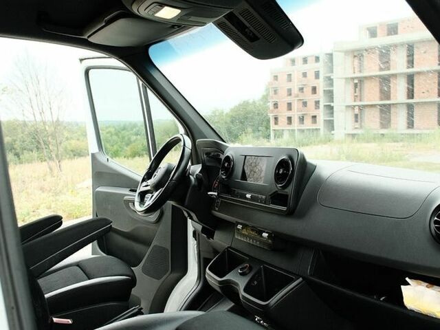 Белый Мерседес Sprinter, объемом двигателя 2.14 л и пробегом 181 тыс. км за 27500 $, фото 10 на Automoto.ua