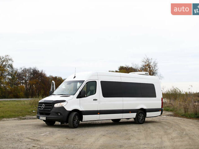 Белый Мерседес Sprinter, объемом двигателя 1.95 л и пробегом 270 тыс. км за 59900 $, фото 11 на Automoto.ua