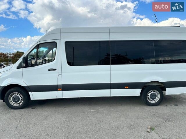 Белый Мерседес Sprinter, объемом двигателя 2.14 л и пробегом 312 тыс. км за 29999 $, фото 10 на Automoto.ua