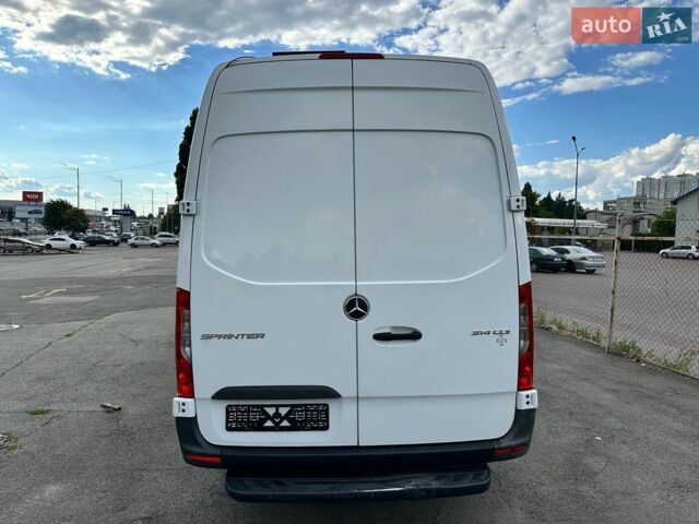 Белый Мерседес Sprinter, объемом двигателя 2.14 л и пробегом 312 тыс. км за 29999 $, фото 4 на Automoto.ua