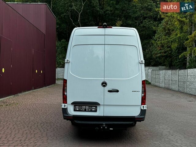 Белый Мерседес Sprinter, объемом двигателя 2.14 л и пробегом 330 тыс. км за 40500 $, фото 8 на Automoto.ua