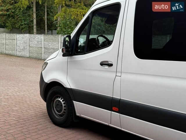 Белый Мерседес Sprinter, объемом двигателя 2.14 л и пробегом 330 тыс. км за 40500 $, фото 13 на Automoto.ua