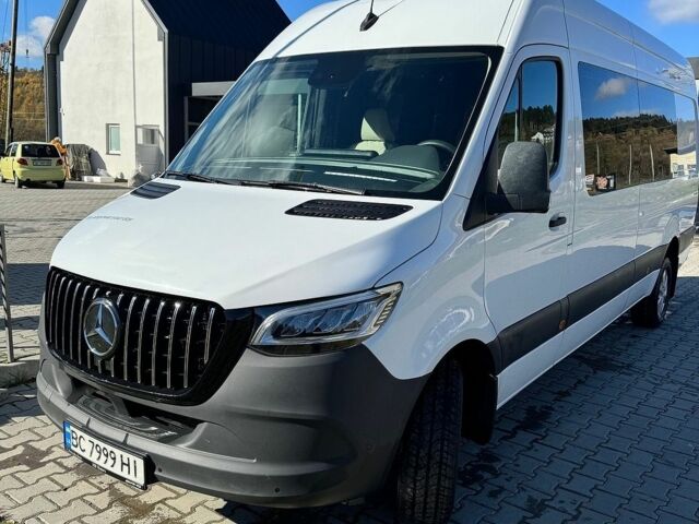 Белый Мерседес Sprinter, объемом двигателя 1.95 л и пробегом 350 тыс. км за 40000 $, фото 8 на Automoto.ua