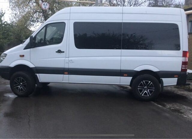 Белый Мерседес Sprinter, объемом двигателя 2.1 л и пробегом 98 тыс. км за 33000 $, фото 7 на Automoto.ua