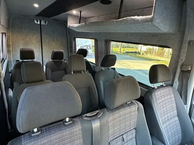 Белый Мерседес Sprinter, объемом двигателя 2.2 л и пробегом 285 тыс. км за 9800 $, фото 16 на Automoto.ua