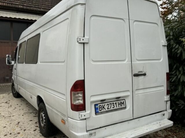 Белый Мерседес Sprinter, объемом двигателя 2.9 л и пробегом 250 тыс. км за 7900 $, фото 4 на Automoto.ua