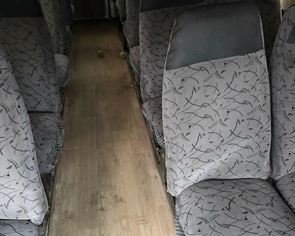 Білий Мерседес Sprinter, об'ємом двигуна 2.9 л та пробігом 400 тис. км за 4000 $, фото 6 на Automoto.ua