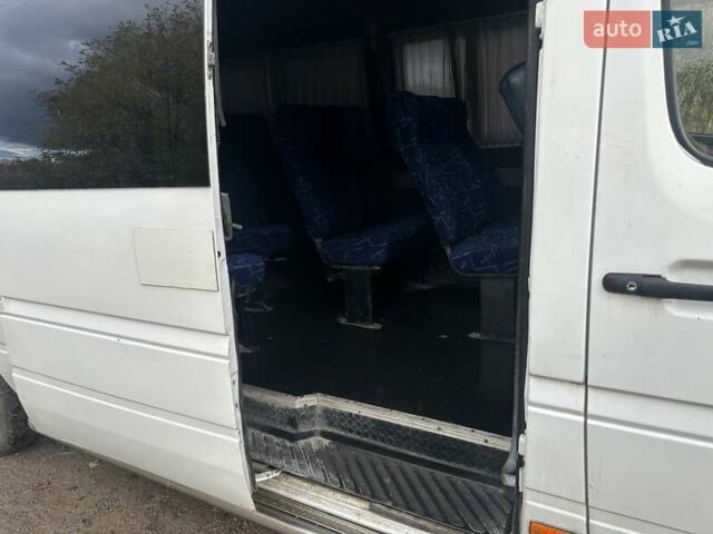 Белый Мерседес Sprinter, объемом двигателя 2.87 л и пробегом 500 тыс. км за 6800 $, фото 7 на Automoto.ua