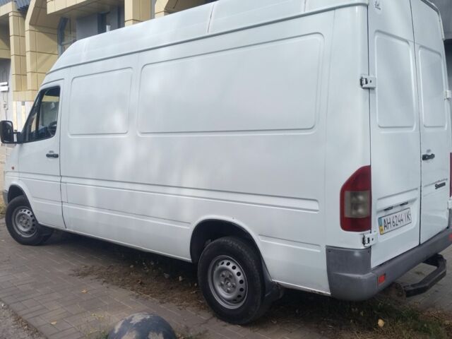 Белый Мерседес Sprinter, объемом двигателя 2.3 л и пробегом 500 тыс. км за 4700 $, фото 7 на Automoto.ua