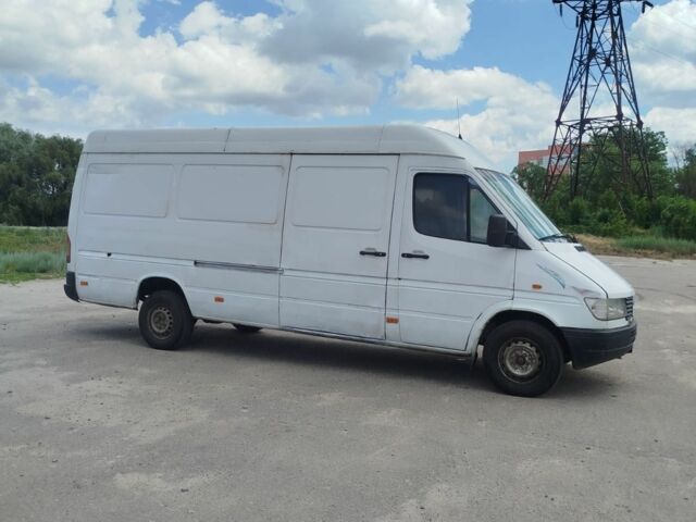 Белый Мерседес Sprinter, объемом двигателя 2.8 л и пробегом 220 тыс. км за 3499 $, фото 11 на Automoto.ua