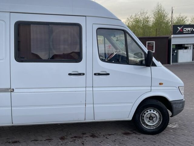 Білий Мерседес Sprinter, об'ємом двигуна 3 л та пробігом 580 тис. км за 7200 $, фото 7 на Automoto.ua