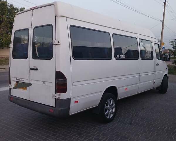 Білий Мерседес Sprinter, об'ємом двигуна 2.9 л та пробігом 650 тис. км за 6500 $, фото 6 на Automoto.ua