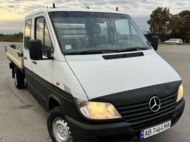 Білий Мерседес Sprinter, об'ємом двигуна 2.1 л та пробігом 400 тис. км за 3750 $, фото 2 на Automoto.ua